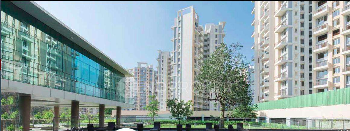 Mahindra Antheia - image 4